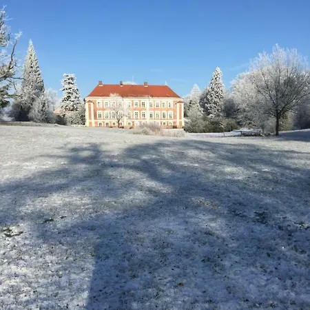 Ferienunterkunfte Auf Gut Guldenstein بيت للعطل *